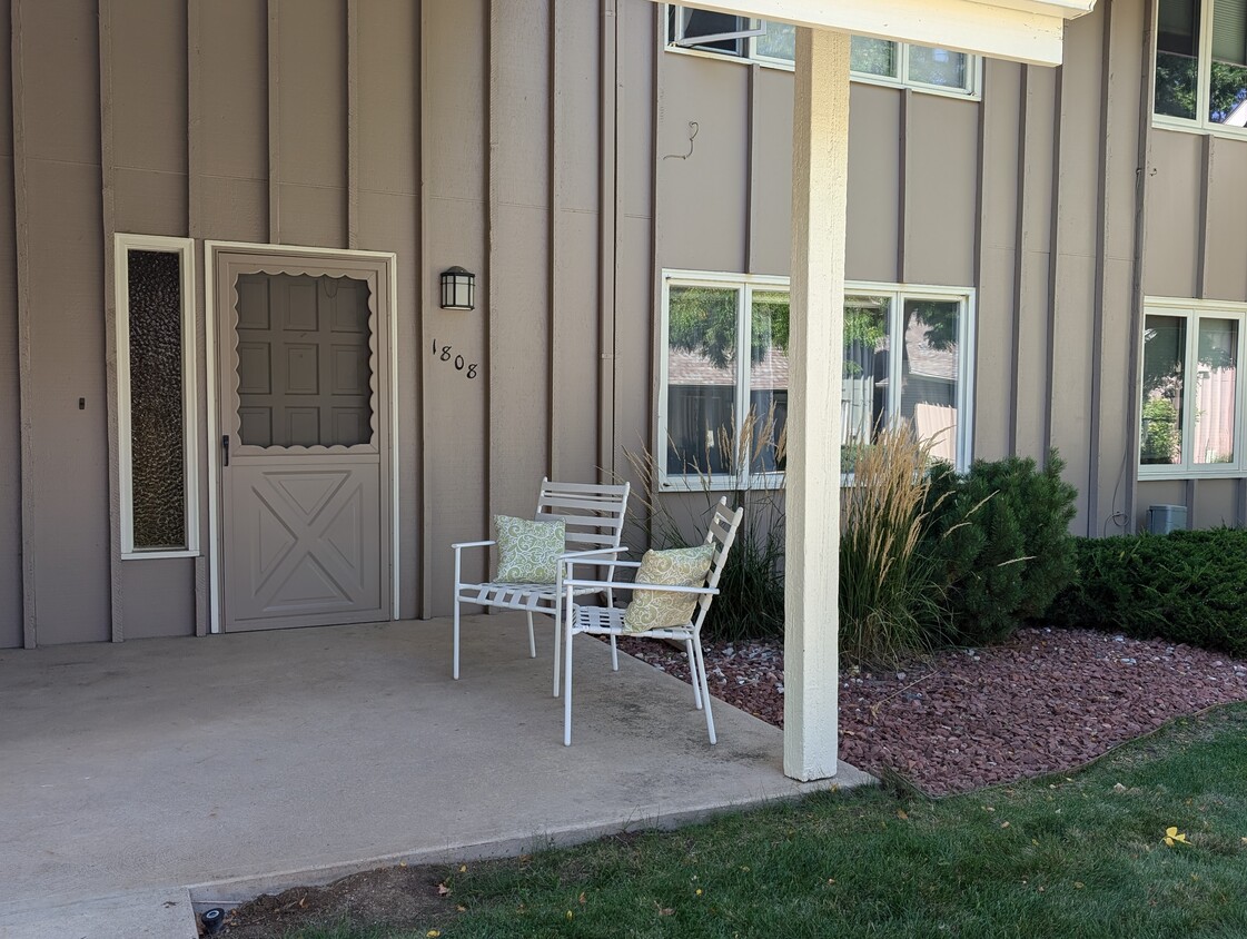 Front door facing quiet greenspace - 1808 Indian Meadows Ln