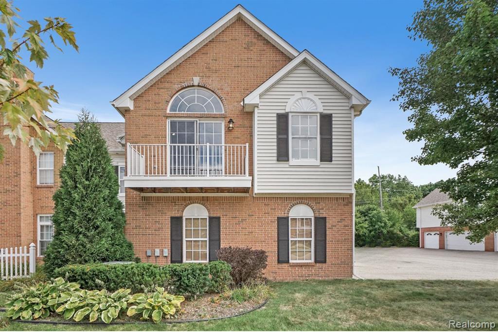 Foto principal - 606 Olde English Cir
