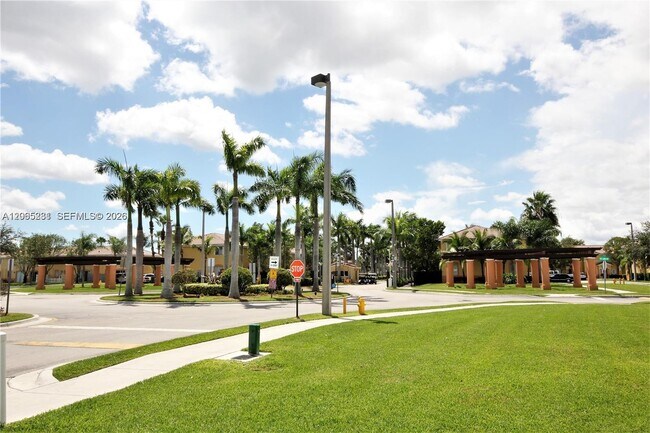Foto del edificio - 1522 SE 24th Ct