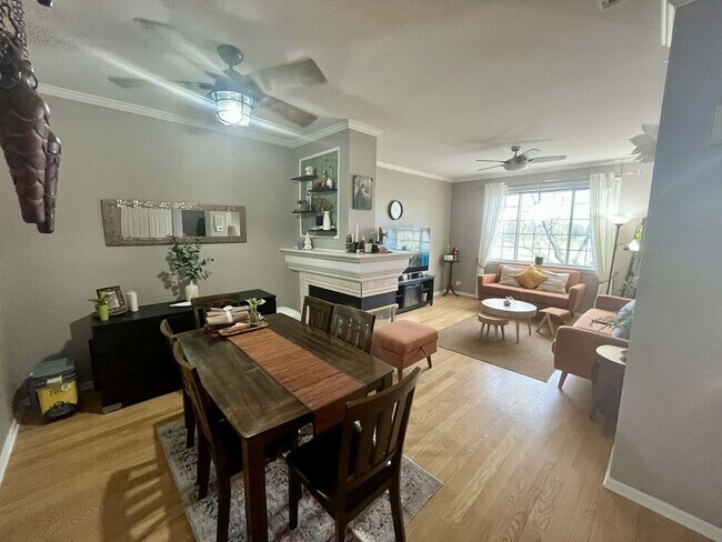Foto del edificio - 9337 Harrison St