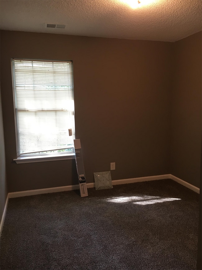 Building Photo - 1875 Carrington Dr