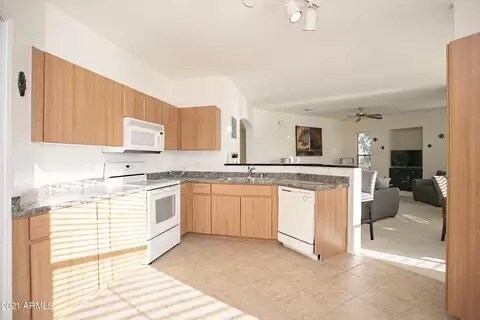 Foto del edificio - 14250 W Wigwam Blvd