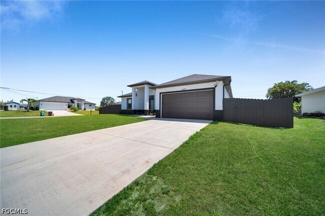 Foto del edificio - 1400 NW 1st St