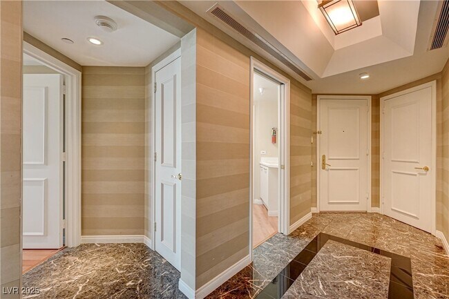 Foto del edificio - 2857 Paradise Rd