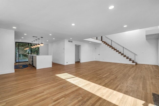 Dinning and Kitchen - 1531 Wellesley Ave