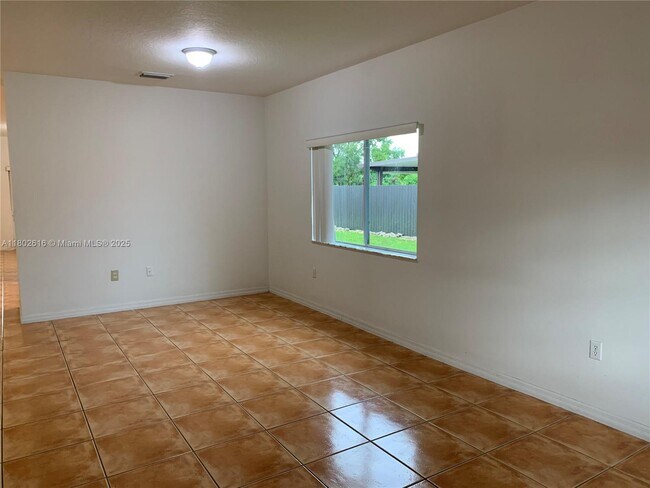 Building Photo - 18102 SW 156th Ct