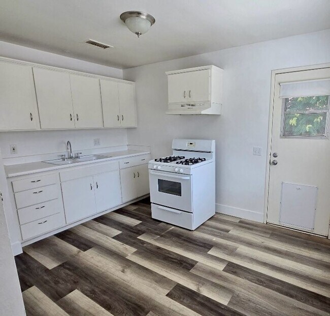 Foto del edificio - 967/969