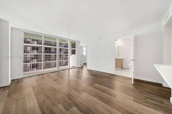 Photo - 1756 N Bayshore Dr Apartment