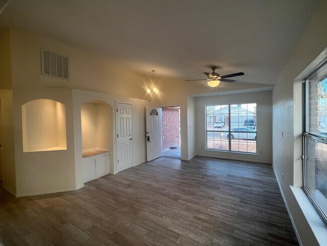 Foto del edificio - 11972 Spire Terrace Dr