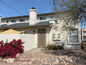 Building Photo - 9797 E La Palma Ave