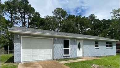 Building Photo - 2020 Tulane Dr