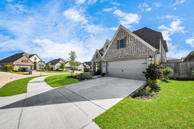 Building Photo - 11430 Bush Clover Dr
