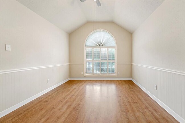 Foto del edificio - 406 Knoll Forest Dr