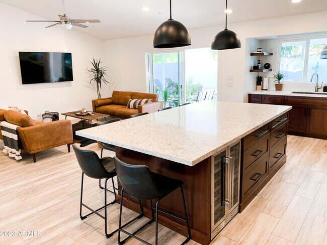 Building Photo - 9067 E Larkspur Dr