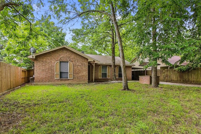 Building Photo - 306 Camp Lillie Rd