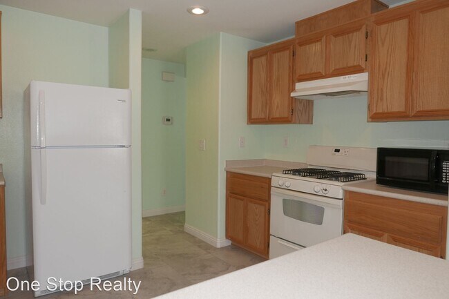 Building Photo - 3 br, 2.5 bath House - 6253 Halstead Ct.