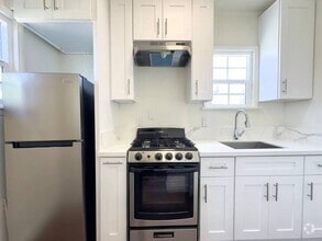 Building Photo - 5371 Louis Pl