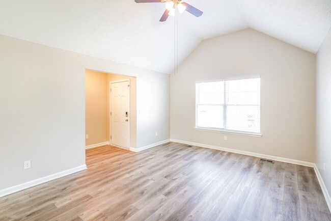 Building Photo - 2718 Lincoya Dr