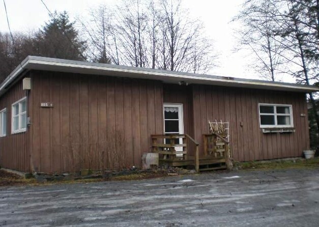 Building Photo - 861 Sawmill Creek Rd