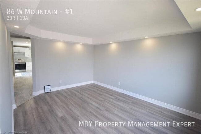 Building Photo - Welcome home to this warm and inviting upp...