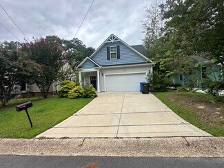 Building Photo - 214 Judd St