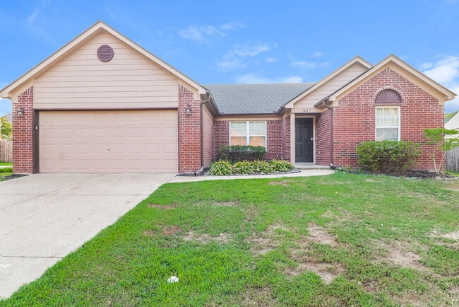 Building Photo - 7427 Fox Creek Dr