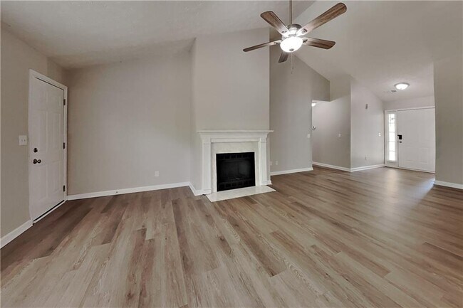 Building Photo - 1096 Sham Pointe Dr