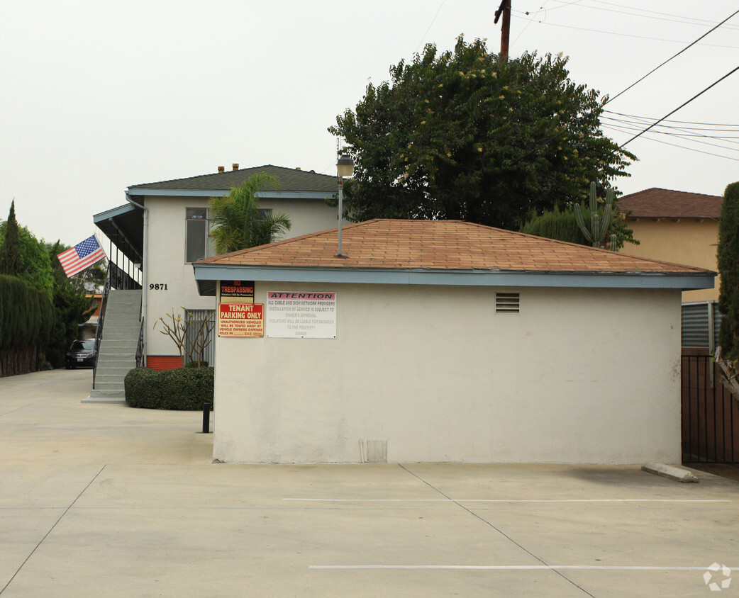 Building Photo - 9869-9871 Alondra Blvd