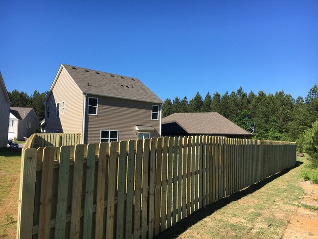 Foto del edificio - Doss Ferry Community in Kimberly Al  2 story house built 2017, 3 Bedroom, 2.5 bathroom house with...