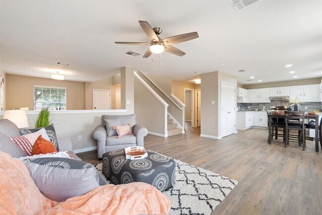 Foto del edificio - 126 Meadow Park Dr