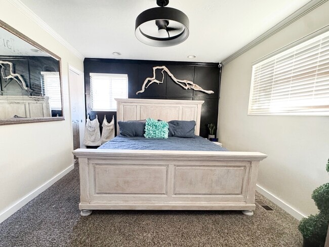 Building Photo - 4453 Fillmore Ave