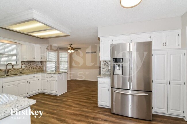 Foto del edificio - 1432 E Sheridan Bridge Ln