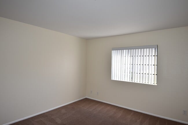 Building Photo - Mountain Vista Apartments