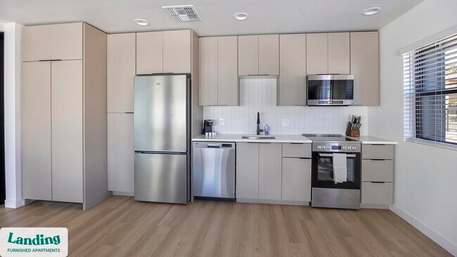 Foto del edificio - 2121 W Butler Dr