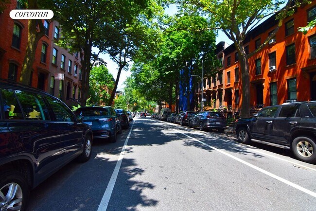 Foto del edificio - 224 Carlton Ave