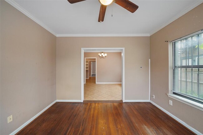 Building Photo - 406 Quitman St