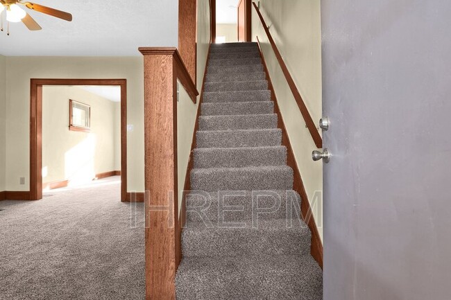 Foto del edificio - 1259 E Livingston Ave