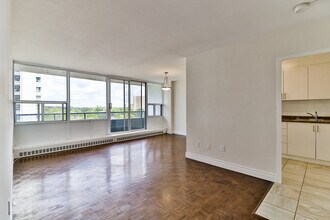 Building Photo - 70 Cambridge Ave