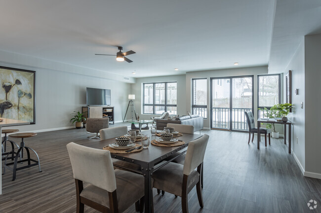 2BD, 2BA - 1,625SF - Grosvenor Place