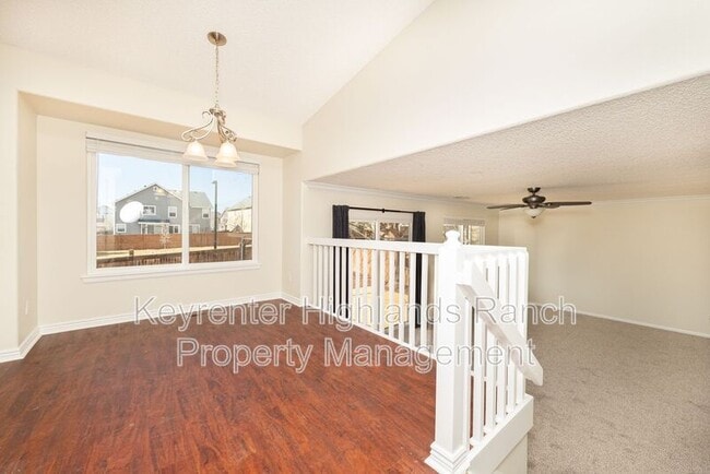 Foto del edificio - 595 S Lindsey St