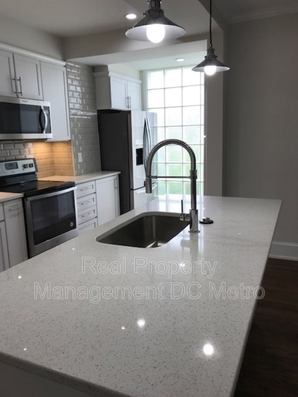 Foto del edificio - 1005 Upshur St NE