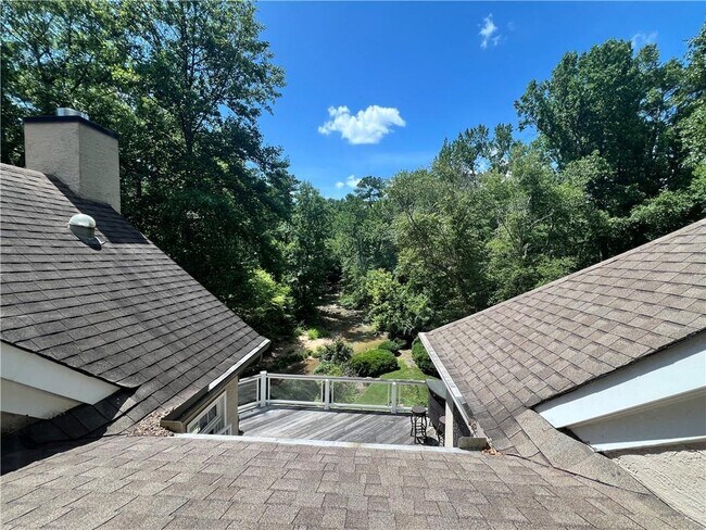 Building Photo - 5630 Sandown Way