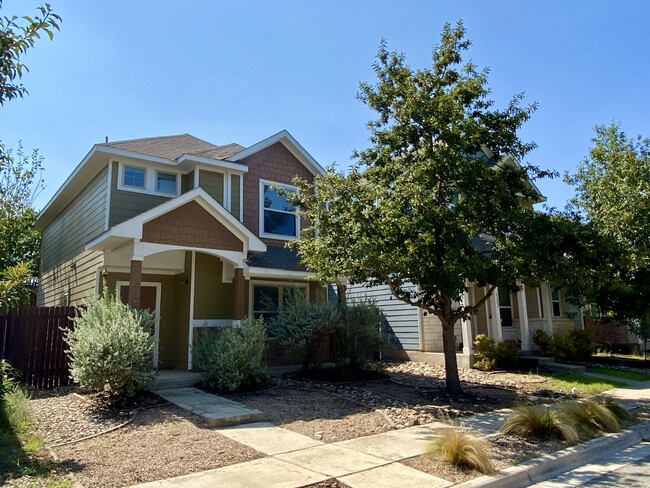 Building Photo - 126 Preston Trl