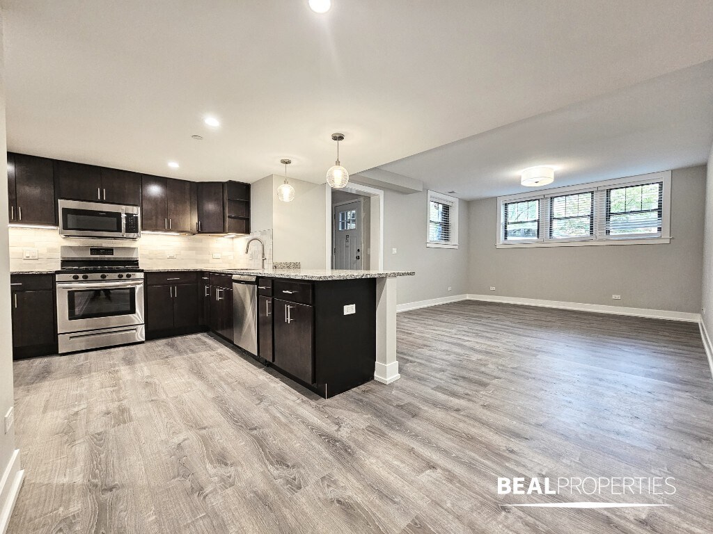 Foto principal - 1000 Crain St