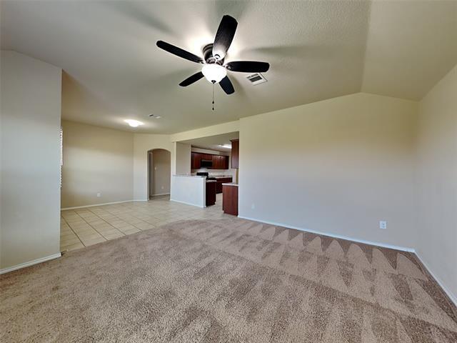 Building Photo - 407 Plum Dr