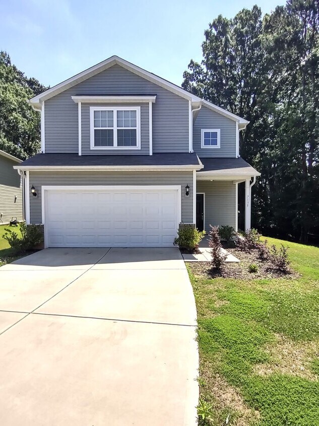 Foto principal - Beautiful Home located in the Starmount Co...