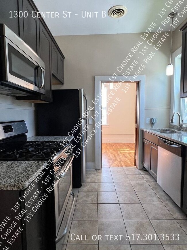 Photo - 1300 Center St Apartment