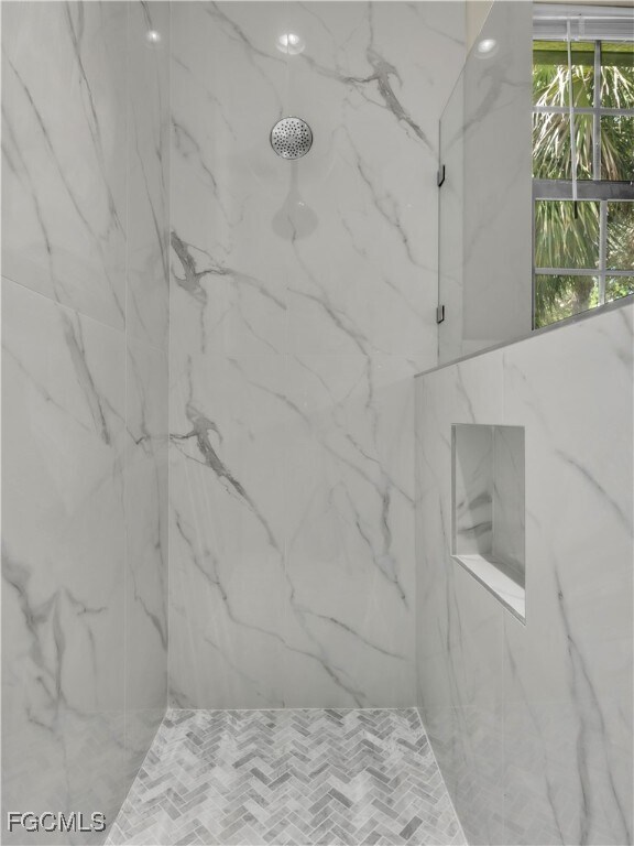 Foto del edificio - 12723 Kentwood Ave