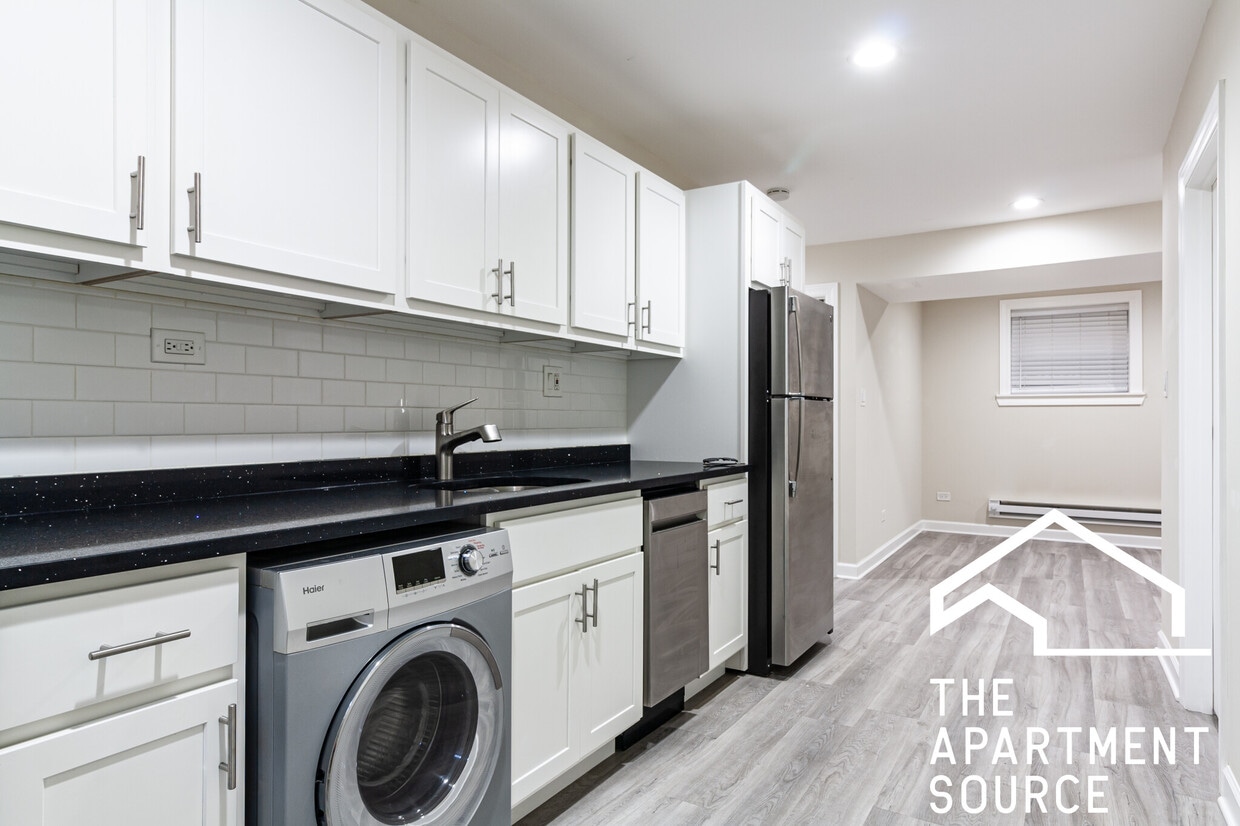 Photo - 726 West Roscoe St. Unit SGDN