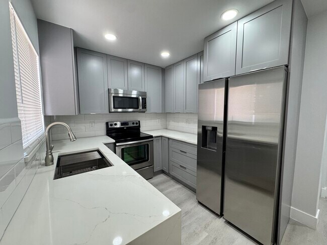 Foto del edificio - 87 Silver Beach Rd